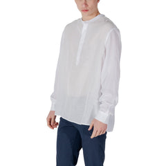 Image 4 : Bas de la chemise col mao Antony Morato blanche, coupe droite sur pantalon marine — Delvale