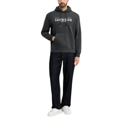 Image 3 : Détail imprimé blanc Calvin Klein Established 1968 sur sweat gris homme — Delvale