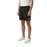 Image 1 : The North Face Short Homme Noir Nylon Technique Poches Frontales Vue de 3/4 — Delvale