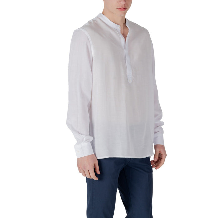 Image 3 : Chemise Antony Morato homme en lyocell et lin blanc, vue trois quarts portée — Delvale