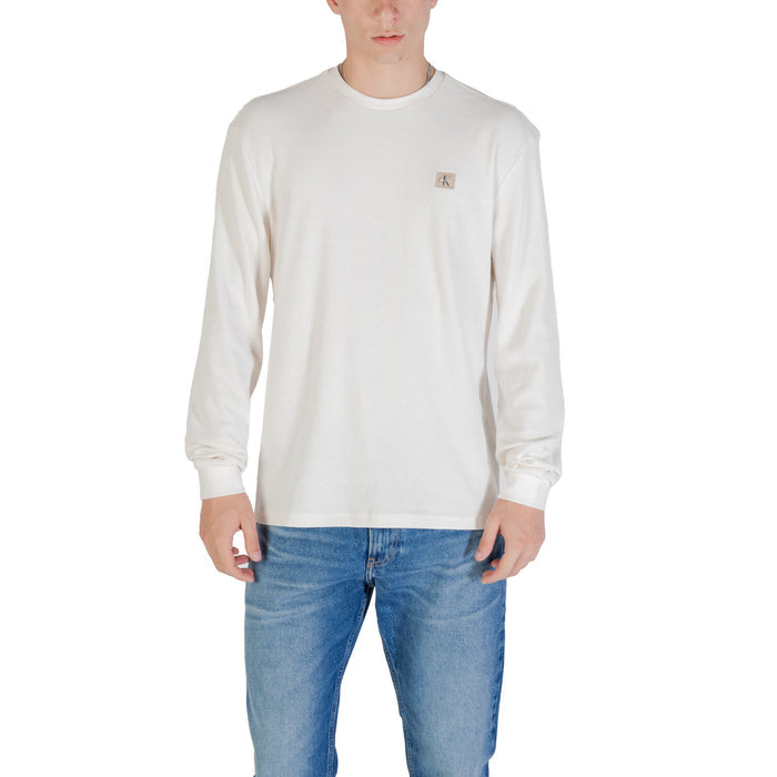 Image 4 : Pull Calvin Klein Jeans homme noir porté style décontracté — Delvale