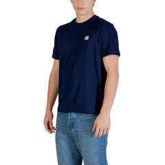 Image 4 : T-shirt Calvin Klein Jeans homme marine porté décontracté, look casual avec jean denim clair — Delvale
