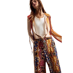 Image 2 : Détail du pantalon Desigual femme en viscose moutarde avec motifs artistiques — Delvale