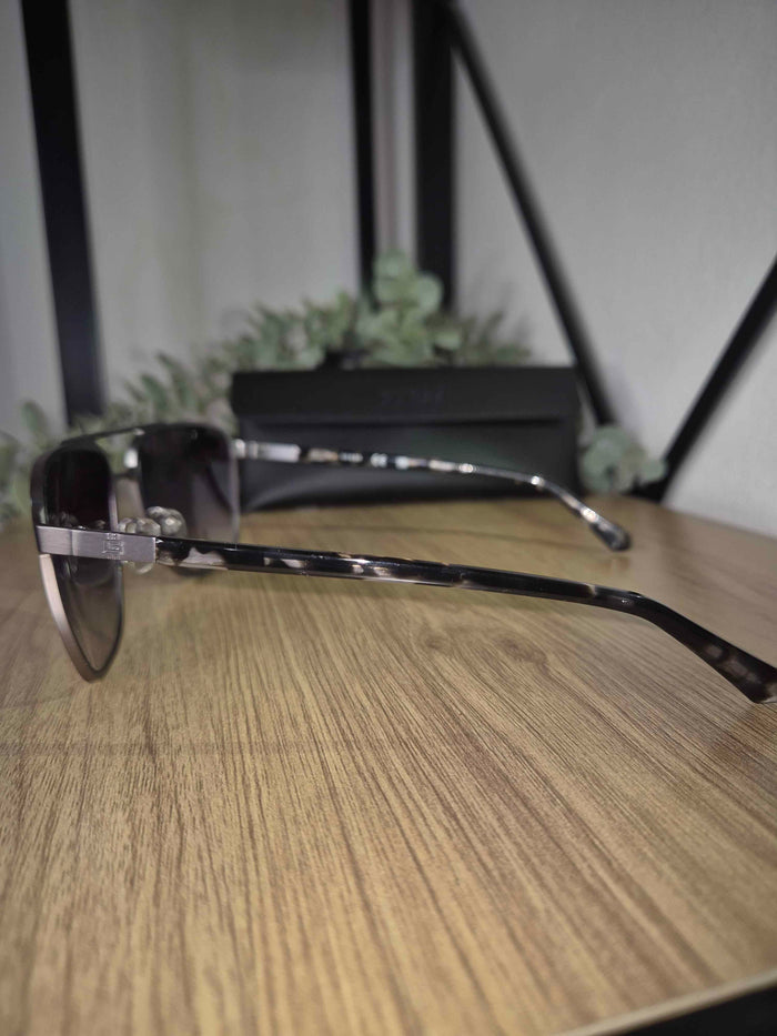 Lunettes de soleil Guess