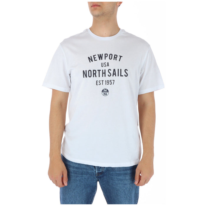 Image 4 : T-shirt North Sails homme coupe regular casual, coloris marine, porté avec un jean brut — Delvale