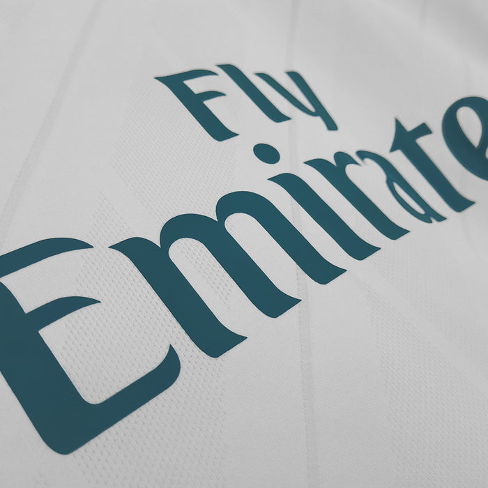 Retro Jersey MODRI? #10 Real Madrid Retro Jersey Home Soccer Shirt 2017/18