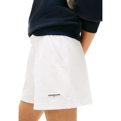 Image 2 : Détail fermeture à lacets du short beige Tommy Hilfiger Jeans pour femme — Delvale
