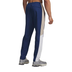 Image 2 : Pantalon homme Under Armour bleu vue de dos, détail ceinture élastiquée — Delvale